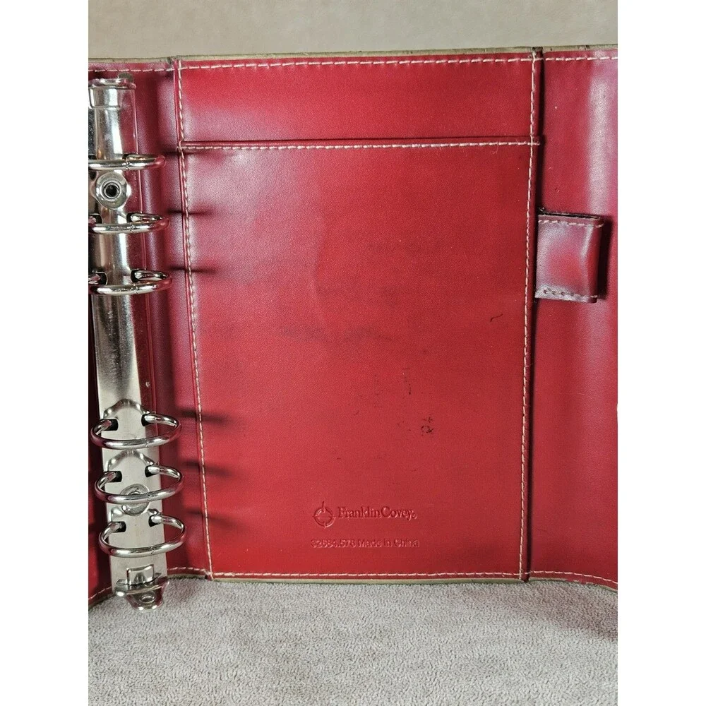 Franklin Covey 6 Ring Small Envelope Style Red Planner Organizer 7.5